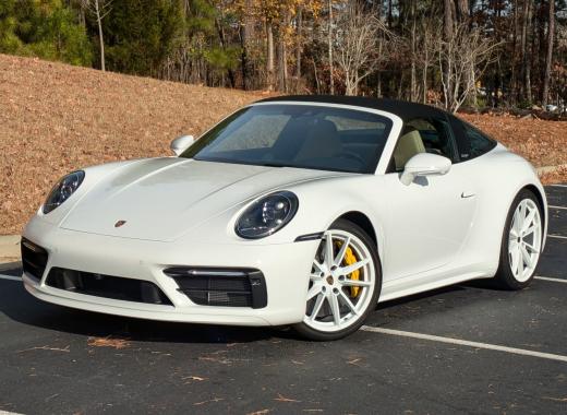 PORSCHE 911 TARGA 4 GTS SPYDER