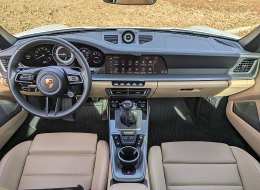 PORSCHE 911 TARGA 4 GTS SPYDER