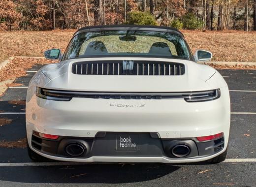 PORSCHE 911 TARGA 4 GTS SPYDER