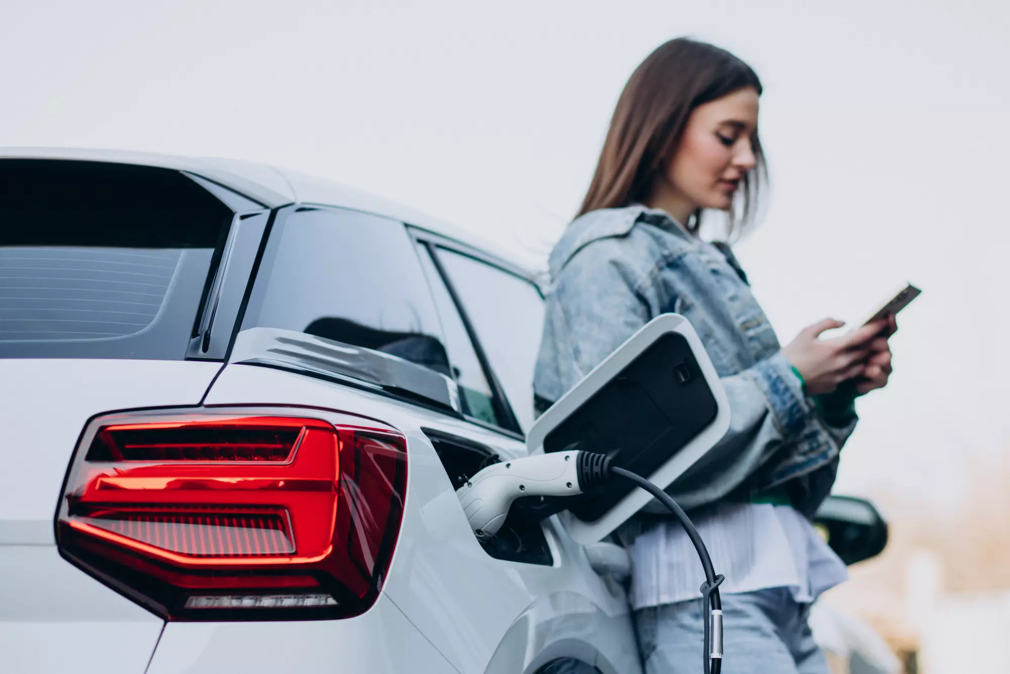 The Pros and Cons of Hybrid Vehicles