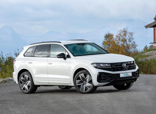 VOLKSWAGEN TOUAREG R-LINE