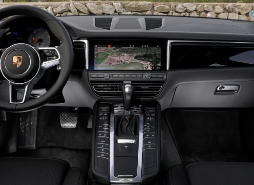 PORSCHE MACAN S