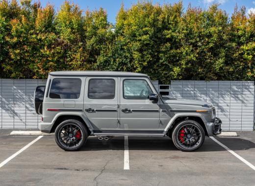 MERCEDES BENZ G63 AMG