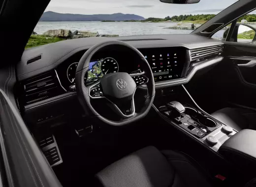 VOLKSWAGEN TOUAREG R-LINE