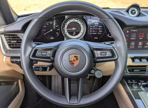 PORSCHE 911 TARGA 4 GTS SPYDER