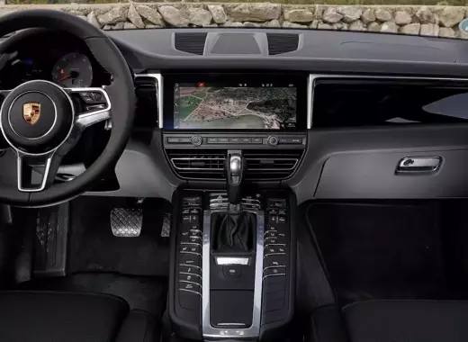 PORSCHE MACAN S