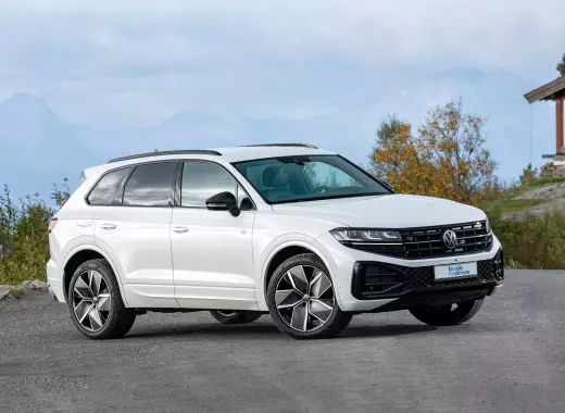 VOLKSWAGEN TOUAREG R-LINE